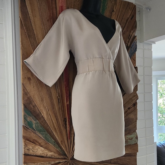 COS Cinched waist cream kimono sleeve faux wrap silk Dress Sz 36 pockets - Picture 1 of 8
